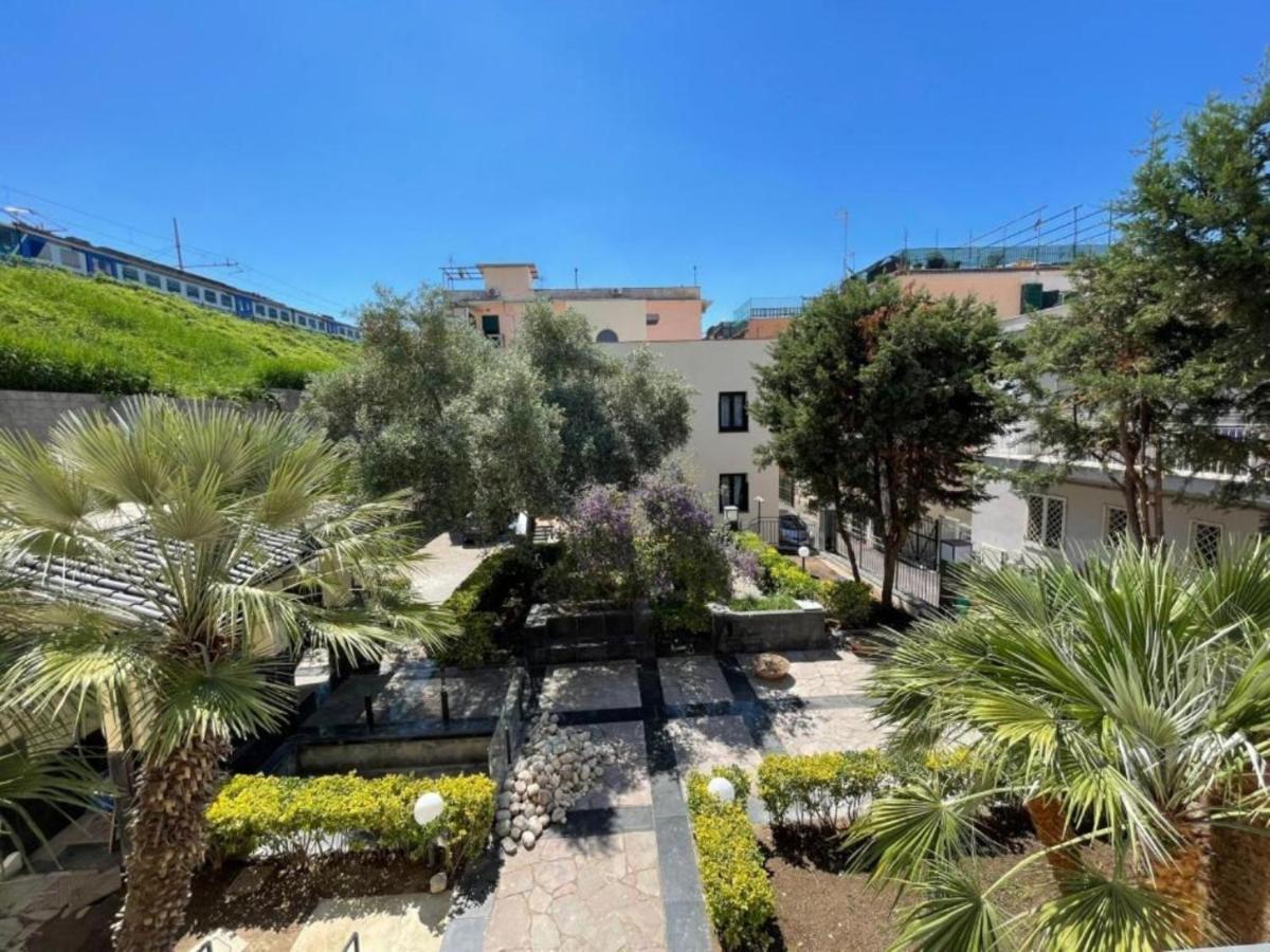 Boutique Hotel Palazzo Donna Iulia Pozzuoli Exterior photo