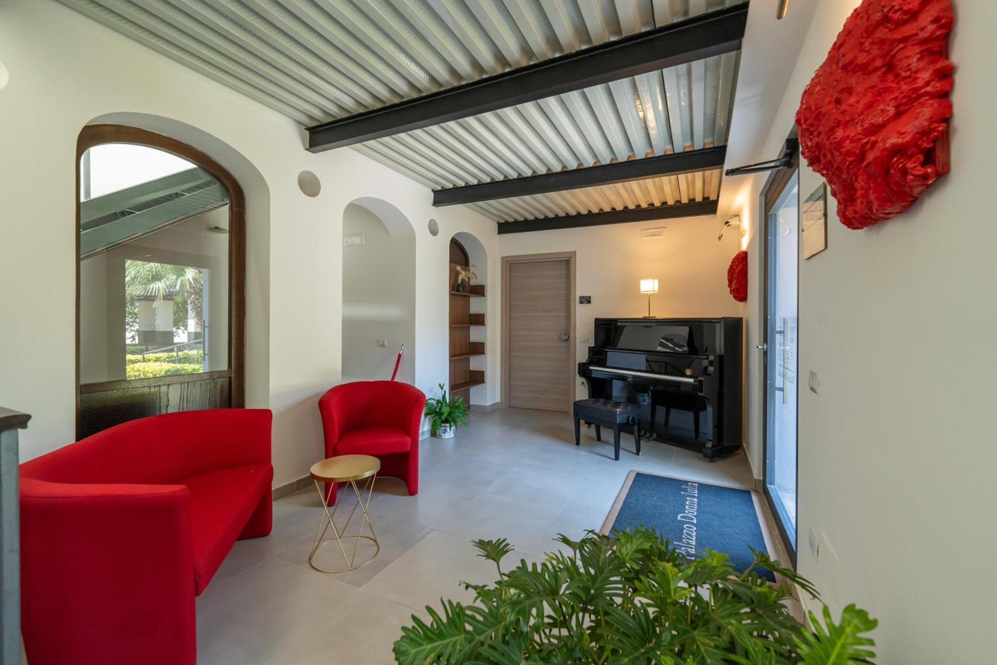 Boutique Hotel Palazzo Donna Iulia Pozzuoli Exterior photo